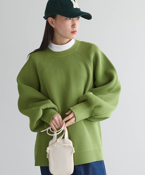 Chaco closet(チャコ クローゼット)の「畦編みボリュームスリーブニットプルオーバー(ニット/セーター・レディース・ブラック/アイボリー/ピンク/ライトグリーン/ブラック×ホワイト/ベージュ系/イエロー/オレンジ系/ネイビー系/ピンク系/グレー系・FREE)」の7枚目の写真