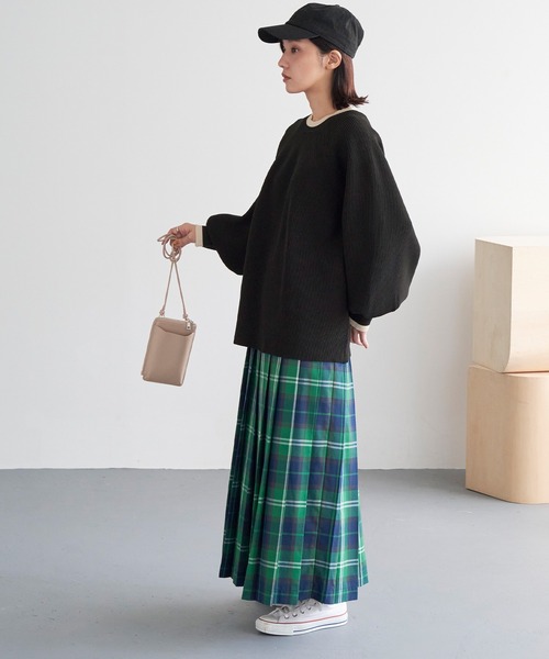 Chaco closet(チャコ クローゼット)の「畦編みボリュームスリーブニットプルオーバー(ニット/セーター・レディース・ブラック/アイボリー/ピンク/ライトグリーン/ブラック×ホワイト/ベージュ系/イエロー/オレンジ系/ネイビー系/ピンク系/グレー系・FREE)」の13枚目の写真