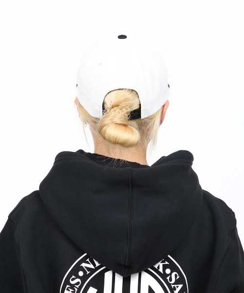 HUF(ハフ)の「TORCH MMXXII SNAPBACK / HUF スナップバック キャップ 帽子(キャップ・メンズ・ホワイト/ブラック・O/S)」の13枚目の写真