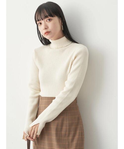 earth music&ecology(アースミュージックアンドエコロジー)の「リブタートルニットプルオーバー(ニット/セーター・レディース・ベージュ/ブラック/ピンク/ブルー/グリーン/アイボリー・M/S)」の7枚目の写真