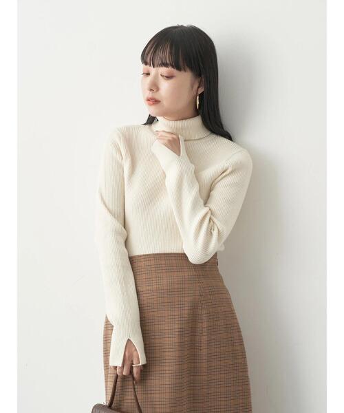 earth music&ecology(アースミュージックアンドエコロジー)の「リブタートルニットプルオーバー(ニット/セーター・レディース・ベージュ/ブラック/ピンク/ブルー/グリーン/アイボリー・M/S)」の13枚目の写真