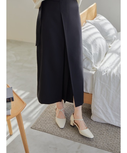 Ayla(アイラ)の「cross strap pumps(パンプス・レディース・ブラック/アイボリー・23.0cm/23.5cm/24.0cm/24.5cm/25.0cm)」の12枚目の写真