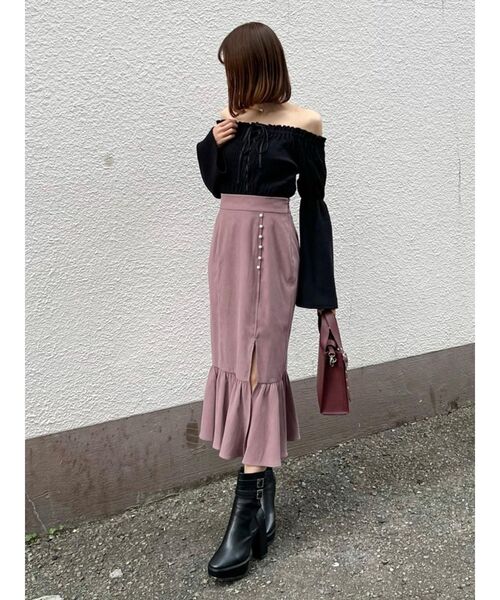EATME(イートミー)の「フェイクパールボタンマーメイドスカート(スカート・レディース・その他1/ピンク/ブラック・SMALL/MEDIUM)」の12枚目の写真