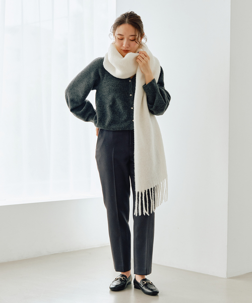 IENA(イエナ)の「Organic Wool ストレートパンツ(その他パンツ・レディース・アイボリー/ピンク/チャコールグレー/エメラルドブルー・40/38/36/34)」の5枚目の写真