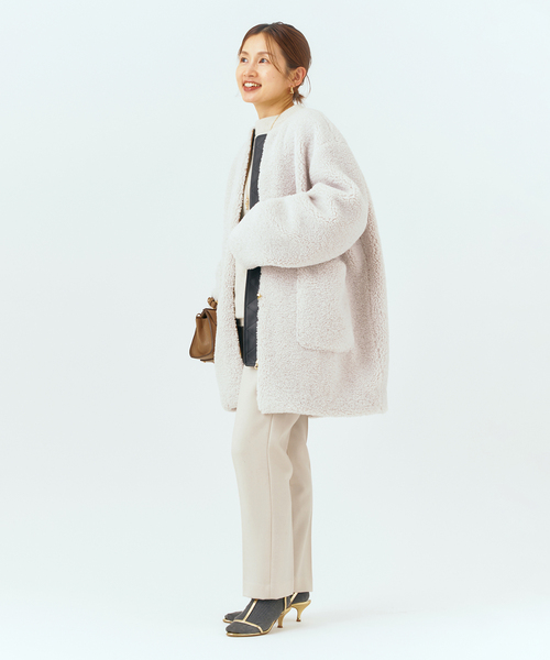 IENA(イエナ)の「Organic Wool ストレートパンツ(その他パンツ・レディース・アイボリー/ピンク/チャコールグレー/エメラルドブルー・40/38/36/34)」の17枚目の写真