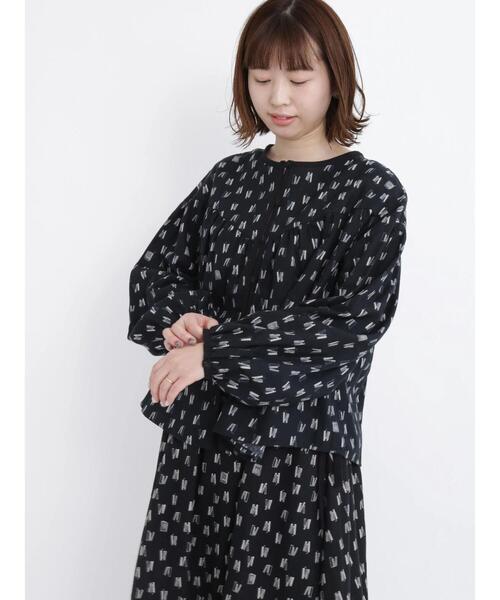 Samansa Mos2(サマンサ モスモス)の「BOOKプリント配色ブラウス(シャツ/ブラウス・レディース・ブラック/キナリ/グリーン・フリ-)」の18枚目の写真