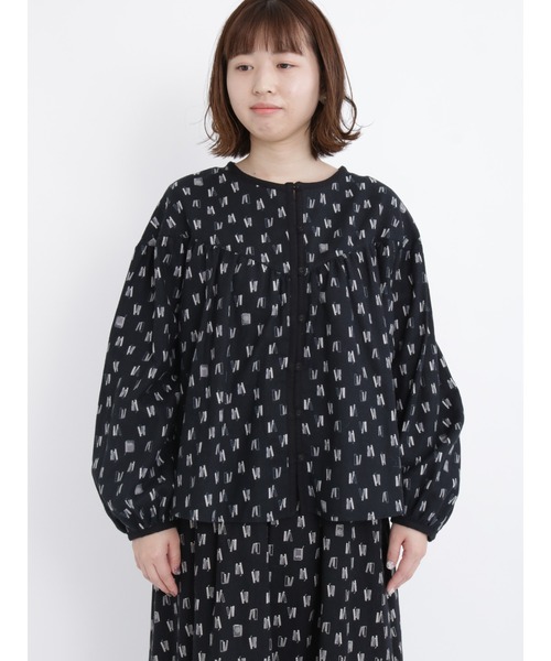 Samansa Mos2(サマンサ モスモス)の「BOOKプリント配色ブラウス(シャツ/ブラウス・レディース・ブラック/キナリ/グリーン・フリ-)」の7枚目の写真