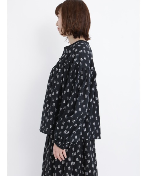 Samansa Mos2(サマンサ モスモス)の「BOOKプリント配色ブラウス(シャツ/ブラウス・レディース・ブラック/キナリ/グリーン・フリ-)」の8枚目の写真