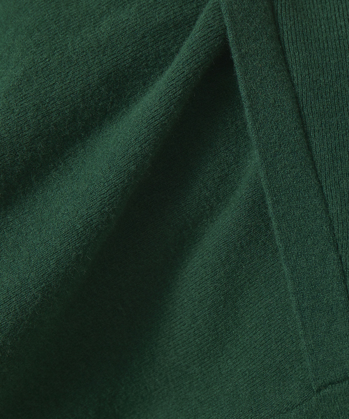 abahouse mavie（アバハウスマヴィ）の「袖ボリュームプルオーバー（ニット/セーター・レディース・ダークグリーン/ホワイト/ブラック/イエロー・フリー）」の14枚目の写真