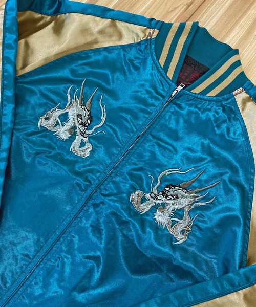 TopIsm（トップイズム）の「スカジャン 桜鷹 銀龍 単龍（スカジャン・メンズ・ブラック系1/ブラック系2/ダークグリーン/ブルー/ブラック/ブルー系その他2/ブルー系その他/レッド系その他/ワインレッド・M/L/XL）」の22枚目の写真