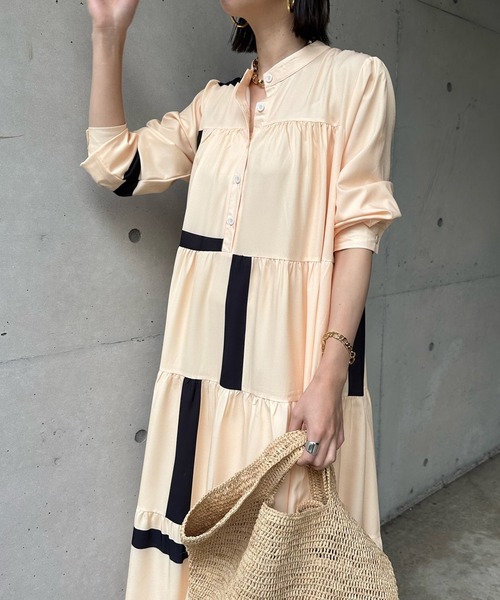 DouDou（ドゥドゥ）の「【新色追加】【WEB限定】 SSプリントティアードワンピース（ワンピース・レディース・ブラック/ベージュ/ベージュ系その他2/ブラック系その他2/ブラック系その他/ベージュ系その他/カーキ/ブラック系その他3/グリーン/ブルー系その他/ホワイト/ピンク/ブルー・FREE）」の21枚目の写真