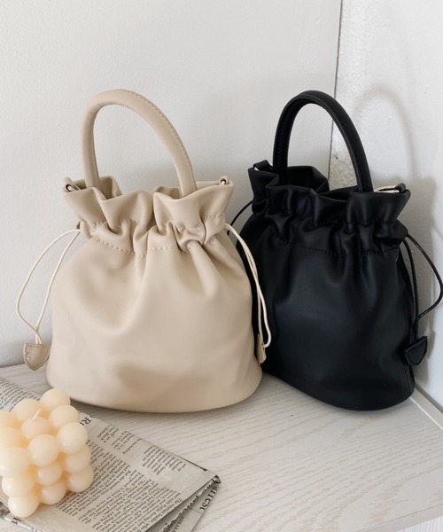 thank U more(サンキューモア)の「2way 巾着型 ハンドバッグ ショルダーバッグ(ショルダーバッグ・レディース・ブラック/アイボリー・FREE)」の16枚目の写真