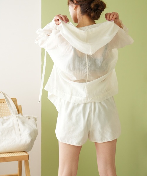 IAMUSE（アイアミューズ）の「シアーパーカーセットアップ　ビーチウェア/ラッシュガード S0929【IAMUSE】（ラッシュガード・レディース・グレー/アイボリー・FREE）」の9枚目の写真