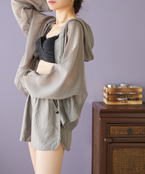 IAMUSE（アイアミューズ）の「シアーパーカーセットアップ　ビーチウェア/ラッシュガード S0929【IAMUSE】（ラッシュガード・レディース・グレー/アイボリー・FREE）」の13枚目の写真