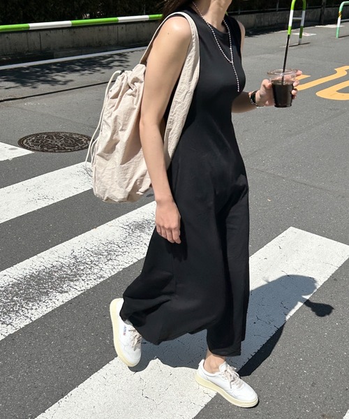 wears（ウェアーズ）の「【軽量】ドローストリングワンショルダーバッグ（ショルダーバッグ・レディース・アイボリー/ブラック・FREE）」の10枚目の写真