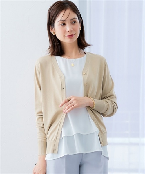 7days Life Styling（セブンデイズライフスタイリング）の「【ひんやり接触冷感】抜け感Ｖネックカーディガン（ＵＶカット・毛玉防止）（カーディガン/ボレロ・レディース・ラベンダー/オフホワイト/ブラック/ライトグリーン/杢グレー/ネイビー/ブルーグレー/グリーン系/ライム/ベージュ/グレー系/グレイッシュベージュ・LL/M/S/L/3L/5L/4L）」の7枚目の写真