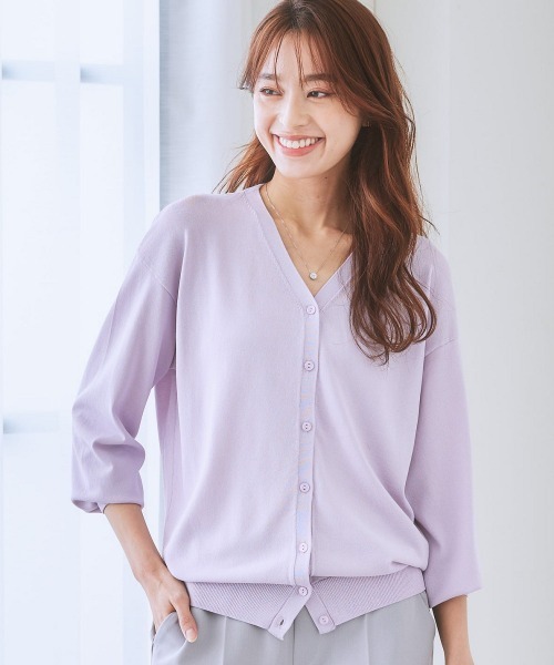 7days Life Styling（セブンデイズライフスタイリング）の「【ひんやり接触冷感】抜け感Ｖネックカーディガン（ＵＶカット・毛玉防止）（カーディガン/ボレロ・レディース・ラベンダー/オフホワイト/ブラック/ライトグリーン/杢グレー/ネイビー/ブルーグレー/グリーン系/ライム/ベージュ/グレー系/グレイッシュベージュ・LL/M/S/L/3L/5L/4L）」の17枚目の写真