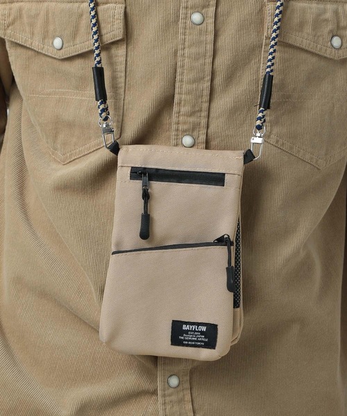 BAYFLOW(ベイフロー)の「フォンケースマルチショルダー / ミニショルダーバッグ(ショルダーバッグ・メンズ・ベージュ/カーキ/ネイビー/ブラック/レオパード/グレー/グリーン/サンドグレー/ブルー/その他2/その他3/その他4/その他5/イエロー/チャコール/オレンジ/その他7/その他6/その他9/その他10/その他8・FREE)」の5枚目の写真
