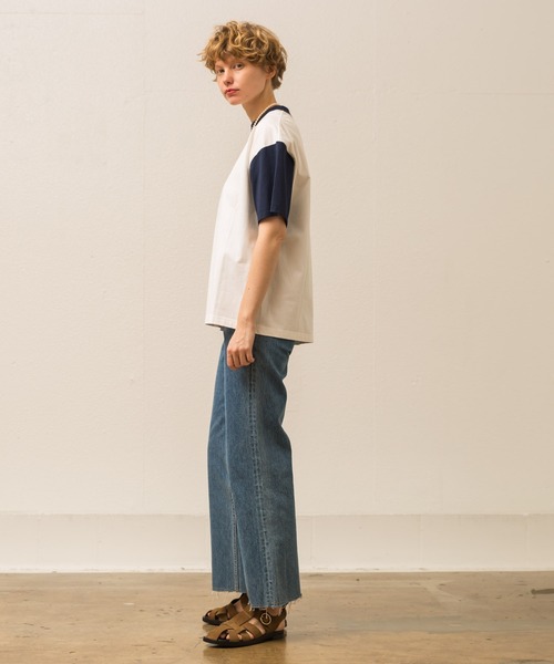 ALLUMER（アリュメール）の「プリントリンガーTシャツ(AUTHENTIC CLUB)（Tシャツ/カットソー・レディース・カーキ/ホワイト×ネイビー・1）」の3枚目の写真