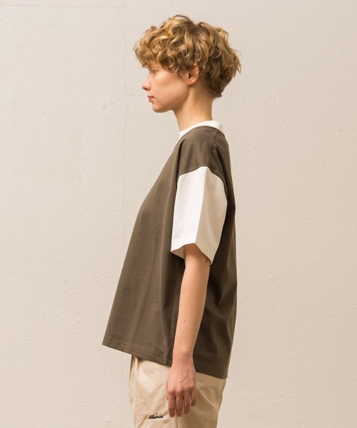 ALLUMER（アリュメール）の「プリントリンガーTシャツ(AUTHENTIC CLUB)（Tシャツ/カットソー・レディース・カーキ/ホワイト×ネイビー・1）」の5枚目の写真