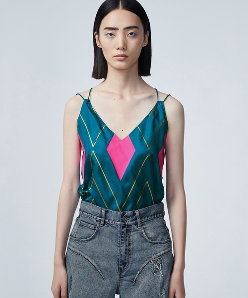JNBY(ジェーエヌビーワイ)の「Geometric Wave Silk Cami Top(キャミソール・レディース・ブルー・36/38)」の1枚目の写真