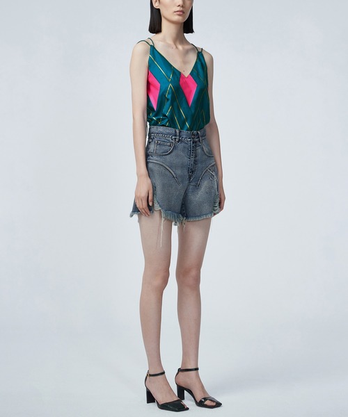 JNBY(ジェーエヌビーワイ)の「Geometric Wave Silk Cami Top(キャミソール・レディース・ブルー・36/38)」の7枚目の写真