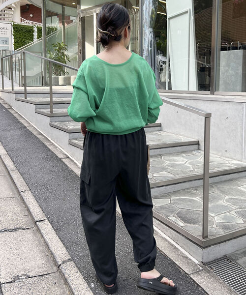 Rie Miller（リエミラー）の「シアー2WAYプルオーバーニット（ニット/セーター・レディース・ライトグレー/ブラック/グリーン・38）」の11枚目の写真