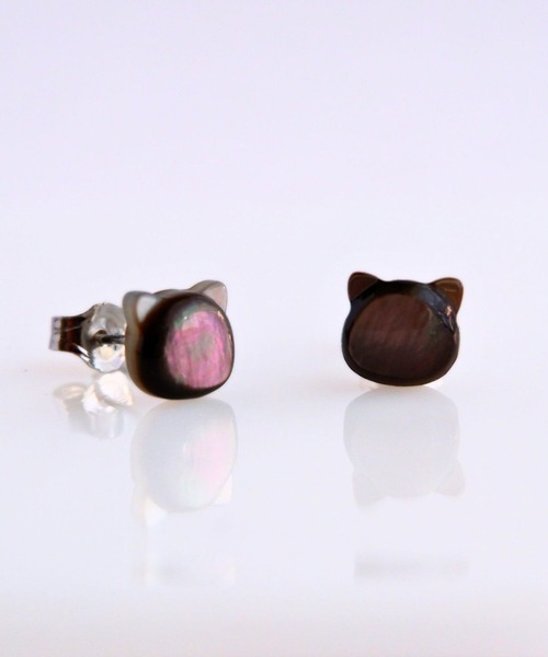 CERCA（チェルカ）の「SARINOHANA/ネコ（猫）一粒シェルピアス/14KGF/SILVER925（ピアス（両耳用）・レディース・ブラック/ホワイト/A/B・FREE）」の3枚目の写真