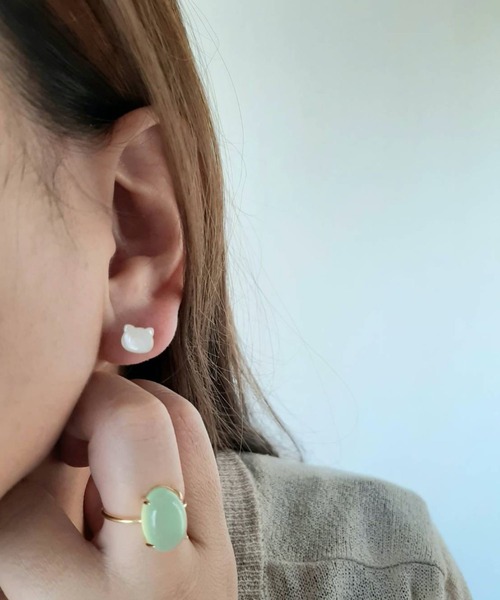CERCA（チェルカ）の「SARINOHANA/ネコ（猫）一粒シェルピアス/14KGF/SILVER925（ピアス（両耳用）・レディース・ブラック/ホワイト/A/B・FREE）」の6枚目の写真