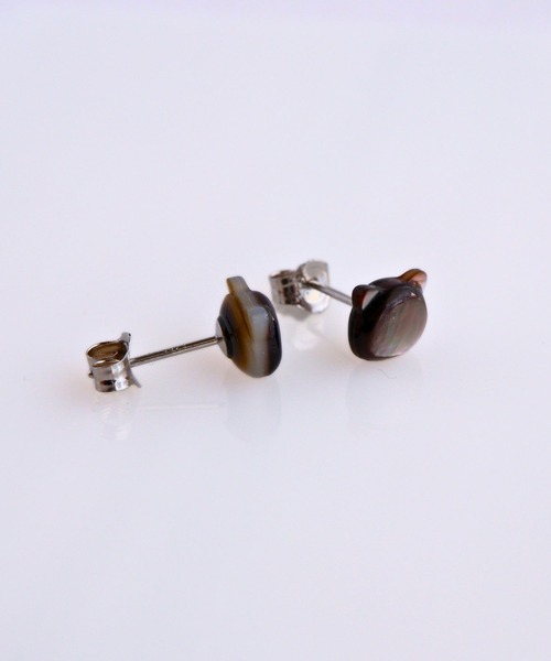 CERCA（チェルカ）の「SARINOHANA/ネコ（猫）一粒シェルピアス/14KGF/SILVER925（ピアス（両耳用）・レディース・ブラック/ホワイト/A/B・FREE）」の11枚目の写真