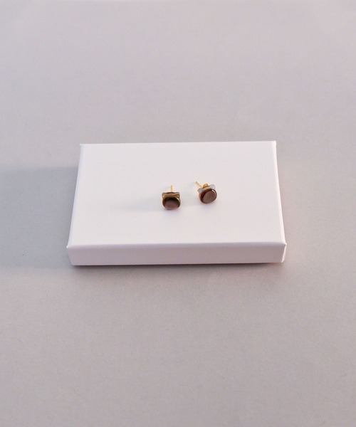 CERCA（チェルカ）の「SARINOHANA/ネコ（猫）一粒シェルピアス/14KGF/SILVER925（ピアス（両耳用）・レディース・ブラック/ホワイト/A/B・FREE）」の14枚目の写真