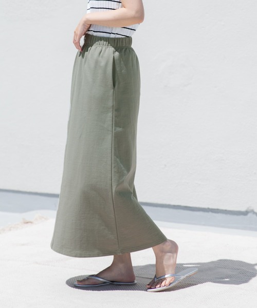 URBAN RESEARCH DOORS(アーバンリサーチドアーズ)の「『セットアップ対応』『UR GREEN』ミニ裏毛イージースカート(スカート・レディース・カーキ/ブラック/ネイビー・MEDIUM)」の16枚目の写真