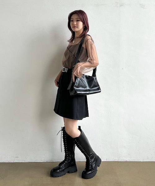 PAGEBOY（ページボーイ）の「ラメチュールアシメメローTOPS（Tシャツ/カットソー・レディース・グレイッシュベージュ/ブラック/ブラウン・FREE）」の17枚目の写真