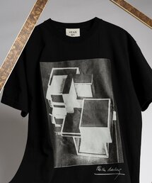 EDIFICE | 【Theo van Doesburg / テオ ファン ドゥースブルフ】別注 プリント Tシャツ(Tシャツ/カットソー)