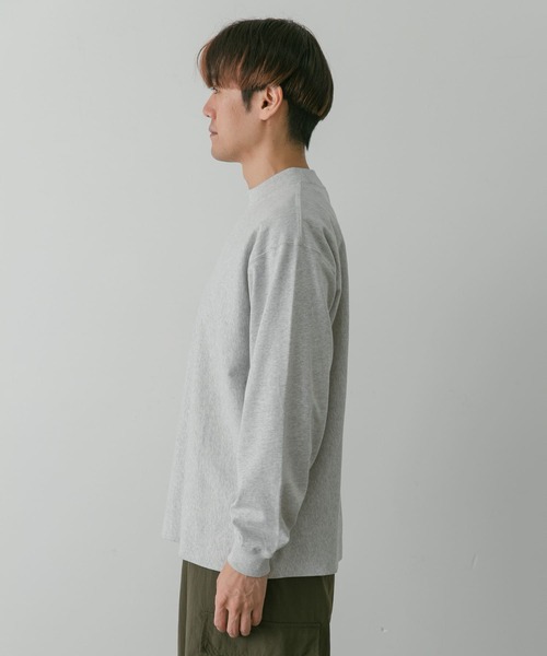 URBAN RESEARCH DOORS(アーバンリサーチドアーズ)の「USAコットンモックネックロングスリーブTシャツ(Tシャツ/カットソー・メンズ・ホワイト/チャコールグレー/グレー系その他・MEDIUM/LARGE)」の4枚目の写真
