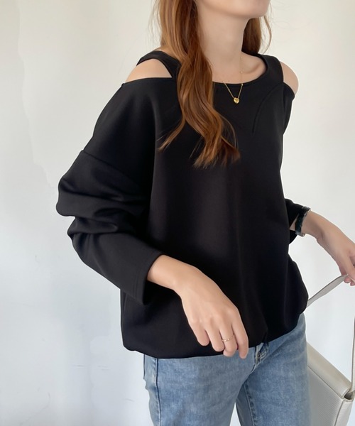 emi+(エミプラス)の「ショルダーカットアウト段ボールスウェットプルオーバー(Tシャツ/カットソー・レディース・チャコールグレー/ホワイト/ブラック・M/L)」の19枚目の写真