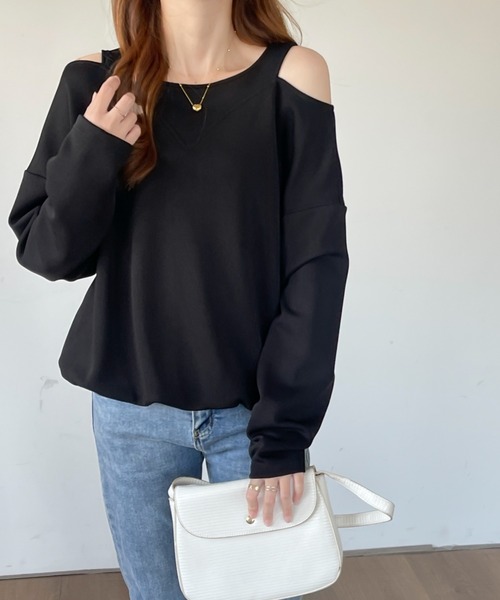 emi+(エミプラス)の「ショルダーカットアウト段ボールスウェットプルオーバー(Tシャツ/カットソー・レディース・チャコールグレー/ホワイト/ブラック・M/L)」の21枚目の写真