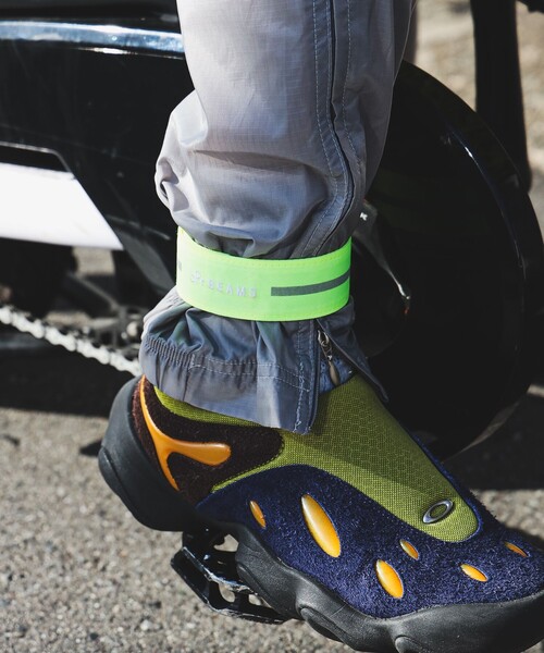 bpr BEAMS（ビーピーアール ビームス ）の「bPr BEAMS / サイクル用 アンクルバンド（スポーツグッズ・メンズ・オリーブ/ベージュ/ブルー/ブラック/イエロー・ONE SIZE）」の5枚目の写真