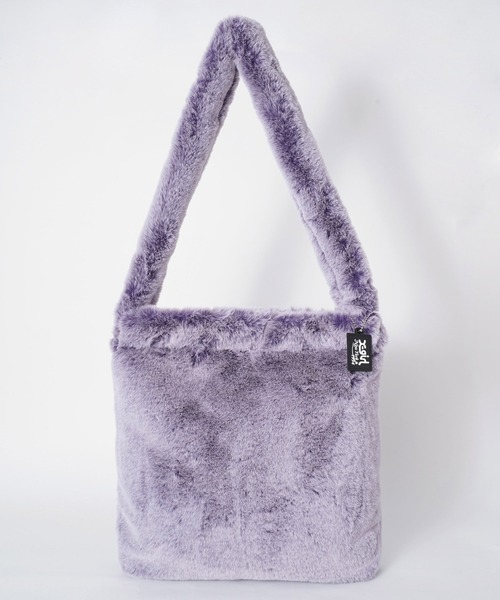 X-girl（エックスガール）の「FAUX FUR SHOULDER BAG（ショルダーバッグ・レディース・パープル/ホワイト/ブラック・ONE SIZE）」の4枚目の写真