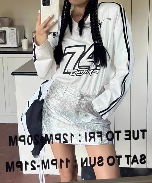 LYEON(リヨン)の「サイドラインVネックロンT(Tシャツ/カットソー・レディース・ホワイト/ブラック・FREE)」の9枚目の写真