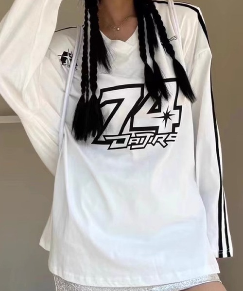 LYEON(リヨン)の「サイドラインVネックロンT(Tシャツ/カットソー・レディース・ホワイト/ブラック・FREE)」の10枚目の写真
