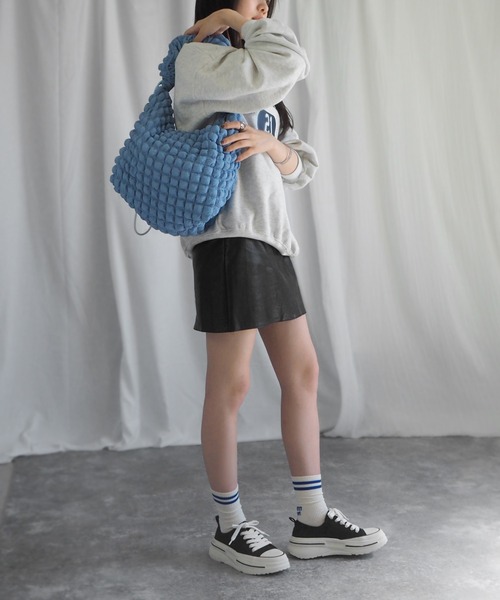 alala（アララ）の「キャンバス/メタリック厚底スニーカー ＜ 伸びるシューレース ＞（スニーカー・レディース・ブラック/シルバー系その他/ブルー/カーキ/ライトベージュ・S/M/LL/L）」の12枚目の写真