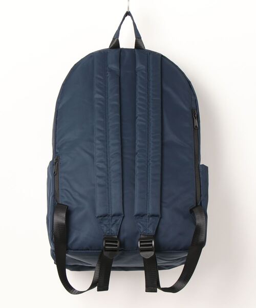 IO(イオ)(イオ)の「Healthknit Product/撥水ナイロン11ポケットリュック HKB-1156(バックパック/リュック・レディース・ネイビー/ベージュ系その他/オリーブ/ベージュ/グレー/ブルー/ブラック・ONESIZE)」の8枚目の写真