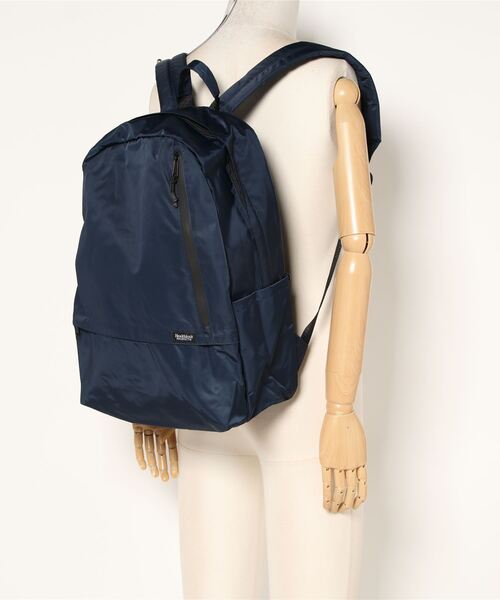 IO(イオ)(イオ)の「Healthknit Product/撥水ナイロン11ポケットリュック HKB-1156(バックパック/リュック・レディース・ネイビー/ベージュ系その他/オリーブ/ベージュ/グレー/ブルー/ブラック・ONESIZE)」の12枚目の写真