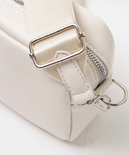 WEGO（ウィゴー）の「WEGO/ポーチ付きPUミニショルダー（ショルダーバッグ・レディース・ブラック/オフホワイト・FREE）」の7枚目の写真