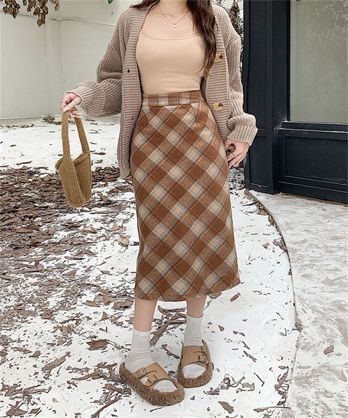 Dream garden(ドリームガーデン)の「バックスリットチェック柄スカート(スカート・レディース・ブラック/ベージュ/レッド・S/L/XL/M)」の21枚目の写真