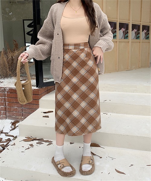 Dream garden(ドリームガーデン)の「バックスリットチェック柄スカート(スカート・レディース・ブラック/ベージュ/レッド・S/L/XL/M)」の19枚目の写真