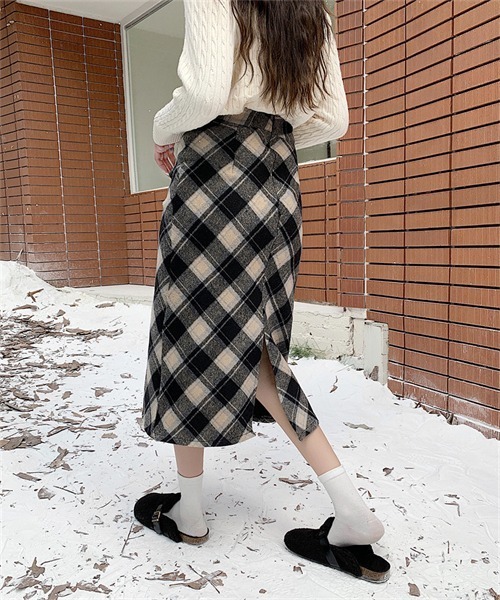 Dream garden(ドリームガーデン)の「バックスリットチェック柄スカート(スカート・レディース・ブラック/ベージュ/レッド・S/L/XL/M)」の17枚目の写真