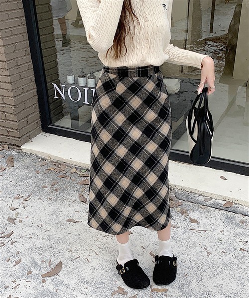 Dream garden(ドリームガーデン)の「バックスリットチェック柄スカート(スカート・レディース・ブラック/ベージュ/レッド・S/L/XL/M)」の12枚目の写真