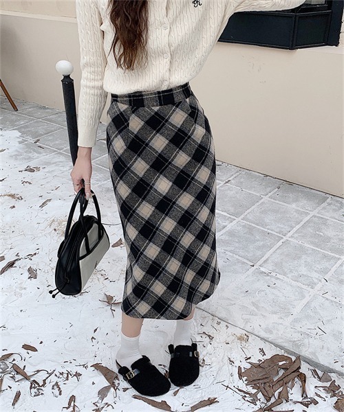 Dream garden(ドリームガーデン)の「バックスリットチェック柄スカート(スカート・レディース・ブラック/ベージュ/レッド・S/L/XL/M)」の15枚目の写真